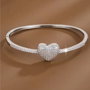 New Silver Heart rhinestone Bracelet